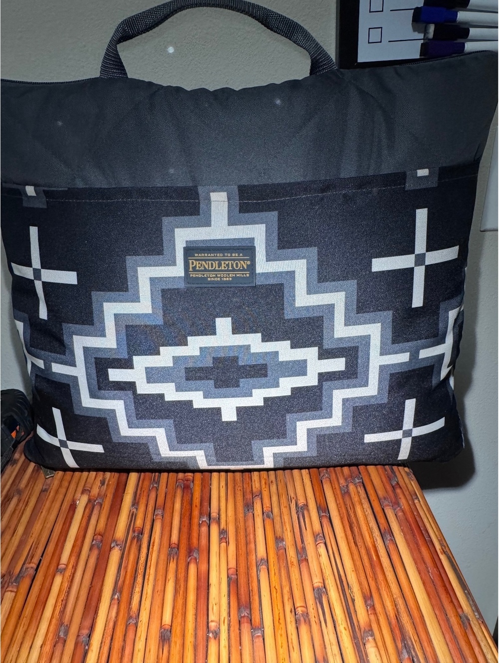 Pendleton San Miguel Outdoor Packable Blanket 60x72 Picnic Camping EUC Tote